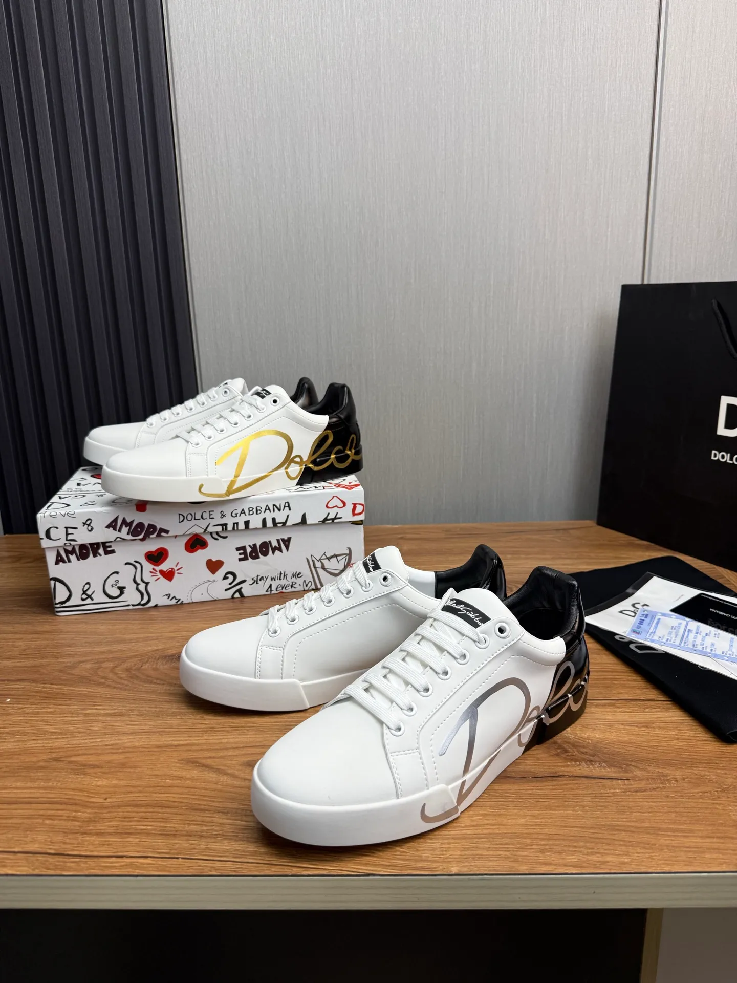 Men's men's shoes💰440💰Dolce & gabbana (DG) official website synchronized new models💥1 fashionable hot models: 1 Exclusive mold opening ✅Imported cowhide for the upper, unique brand style logo upper💥Sheepskin feet🐑Original private mold outsole✔️36-44 (38.45 custom-made, non-refundable)